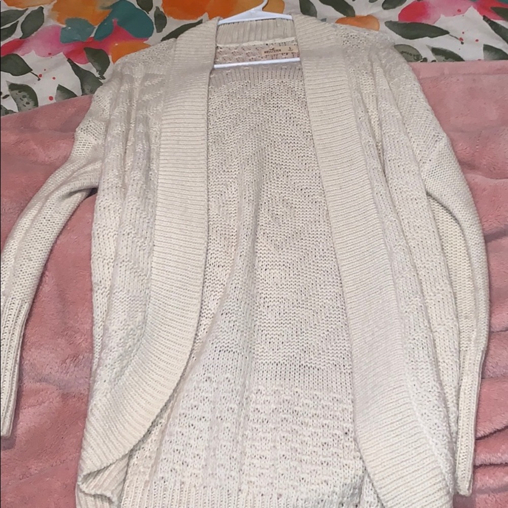 Size small hollister cardigan